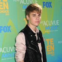 Justin Bieber at Teen Choice Awards 2011 photos | Picture 59039